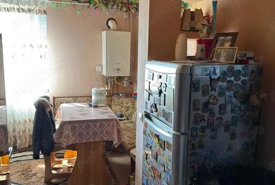 Apartament renovat semi-decomandat - 2