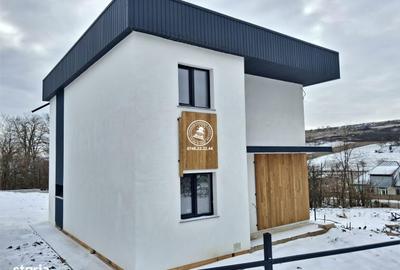 Casă cu 5 camere cu Canalizare în Popricani - 2