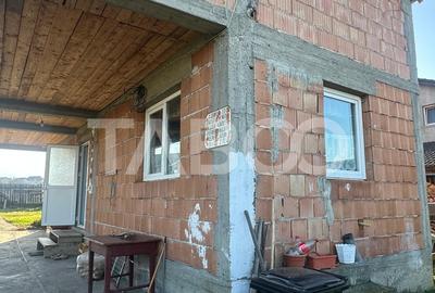 Casa 4 camere 2 bai individuala cu curte de 550 mp Cristian Sibiu - 2