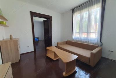 Casă cu 3 camere în Central - 11