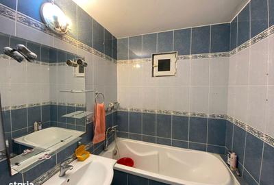 Apartament cu 3 camere în C5 - 6