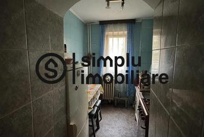 2 semidecomandate, parter, Craiovita - 67 500 Euro - 13