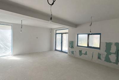 Duplex cu 5 camere cu Canalizare în Moșnița Nouă - 2