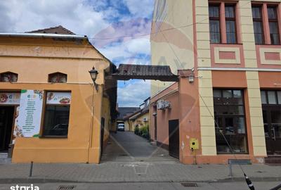 Spațiu comercial, de 179 mp, în Central - 2