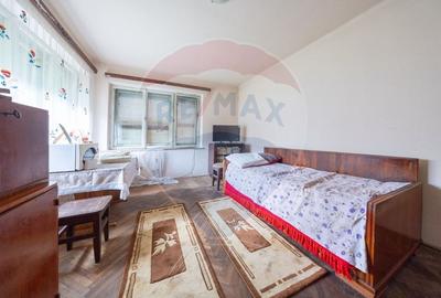 Casă cu 3 camere cu Teren 1000 Mp în Primăverii - 8