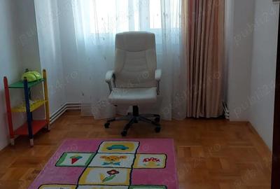 Apartament cu 3 camere decomandat în Micro 18 - 8
