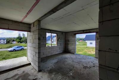 Casă cu 4 camere în Voitinel - 8