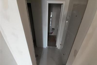 Apartament cu 3 camere semidecomandat în Florești - 12