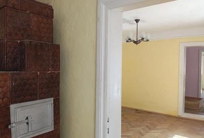 Casă cu 4 camere cu Teren 424 Mp în Chercea - 2
