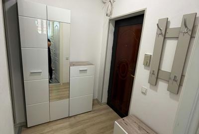 Garsonieră decomandată în Central - 2