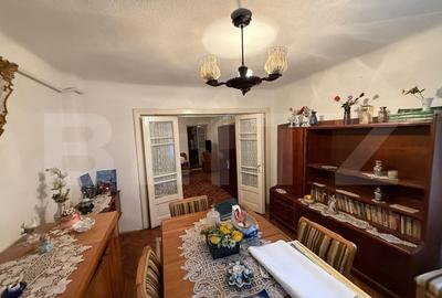 Casa 3 camere, 100 mp, strada Petru Cercel - 1