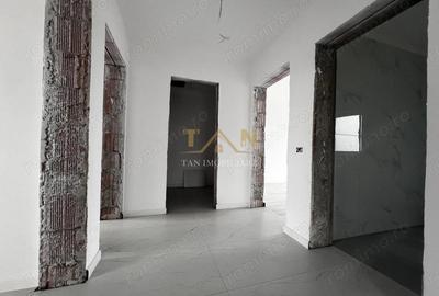 Casă cu 5 camere cu Teren 305 Mp în Remetea Mare - 9