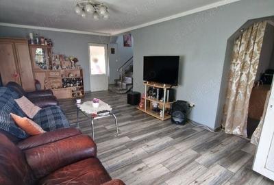 Casă cu 5 camere în Sânmihaiu Român - 7