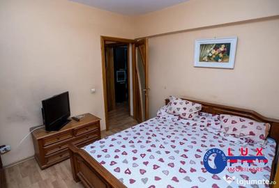 Apartament cu 3 camere semidecomandat în Pelican - 8