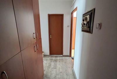 Apartament cu 3 camere decomandat în Calea București - 10