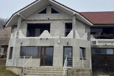 Casa de vanzare sau schimb, 240 mp utili, 700 mp teren, zona Caianu - 1