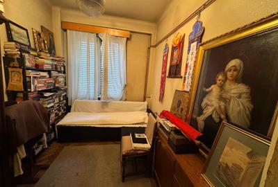 Apartament cu 5 camere decomandat în P-ța Universității - 13