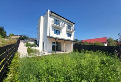 Casa cu 4 camere Finalizata Mutare Imediata Hlincea Aproape - 2