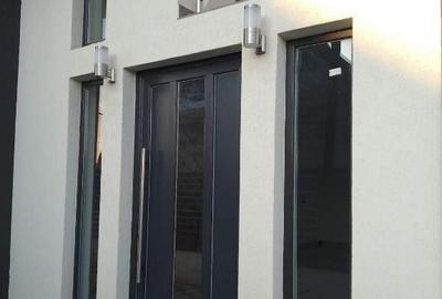 Casa Unirea formata din doua apartamente,cu doua intrari separate. - 2