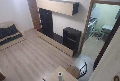Apartament cu 2 camere semidecomandat în Tătărași