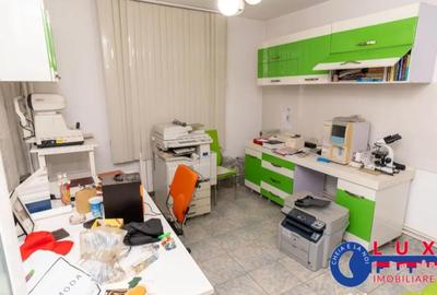 Spațiu comercial, de 60 mp, în Central - 1