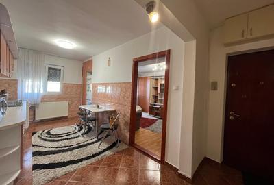 Apartament 3 camere, două băi , etaj4/10, Nufărul , Oradea. - 3