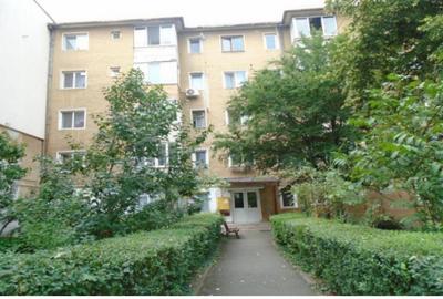 Apartament cu 3 camere decomandat în Central - 1