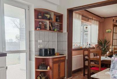 Casa la cheie, teren 1500 mp, 20 km de Bra?ov. - 4