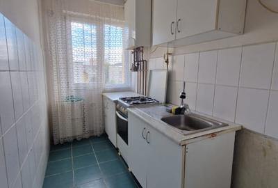 Apartament 2 camere zona Decebal - 40 mp - 6