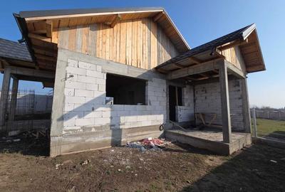 Casă cu 3 camere în Tulucești - 4