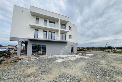 Apartament cu 3 camere decomandat în Vasile Aaron - 3