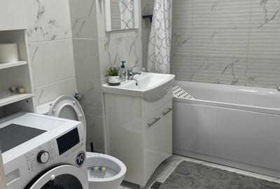 Garsonieră decomandată în Titan - 2