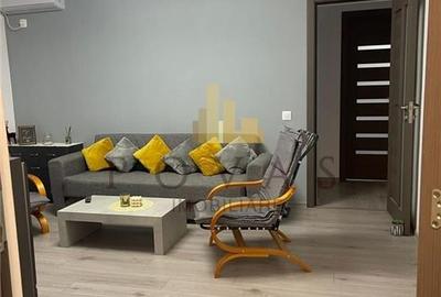 Apartament cu 3 camere semidecomandat, mobilat în Ștefan cel Mare