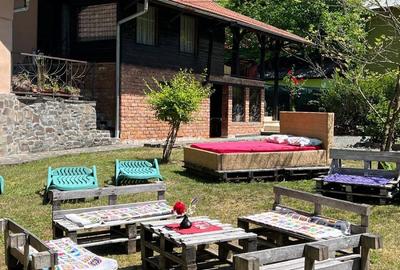 Casă cu 4 camere în Valea Neagră - 1