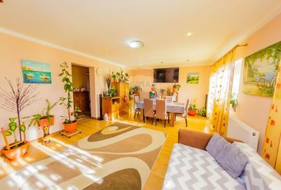 Apartament de vanzare Victoriei, garaj si curte proprie - 4