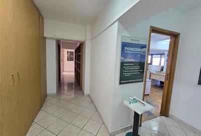 Apartament cu 5 camere decomandat în Splaiul Unirii - 13
