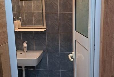 Garsonieră nedecomandată, mobilată în Sud - 8