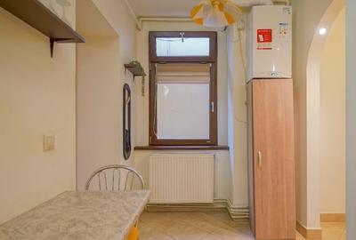 Apartament renovat si mobilat cu curte interioara Republicii pietonal - 8