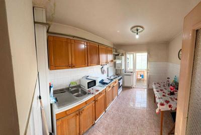 Apartament cu 3 camere decomandat în Central - 8