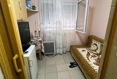 Garsoniera de vanzare