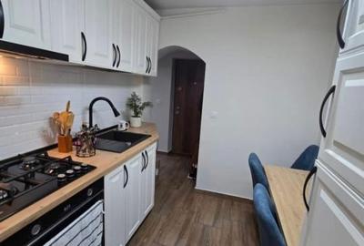 Apartament cu 2 camere semidecomandat, mobilat în Decebal - 6