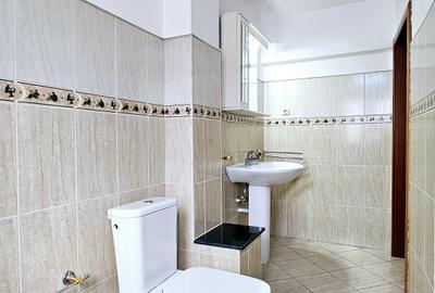 Apartament cu 4 camere decomandat în Decebal - 20