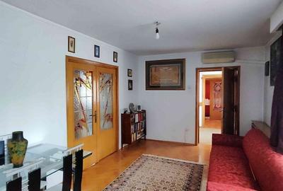 Casă cu 10 camere cu Teren 409 Mp în Industriilor - 16