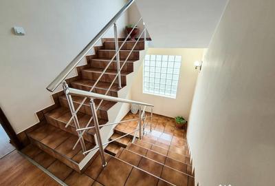 Casă cu 5 camere cu Canalizare în Prundu - 7