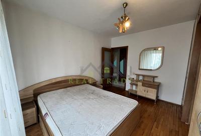 Apartament 3 camere, 2 bai , intrare Racadau - 10