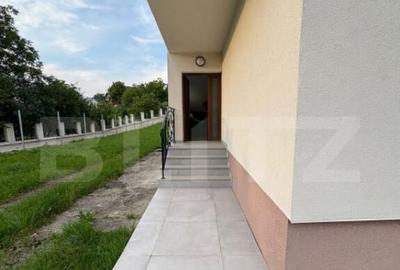 Casă cu 4 camere cu Teren 1000 Mp în Central