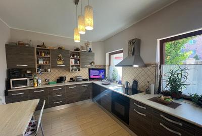 Casa 3 camere zona Ultracentrala - ID : RH-39978-property - 3