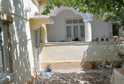 Casă cu 5 camere în Rachelu - 8