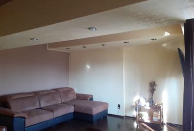 Apartament cu 2 camere decomandat în Lotus