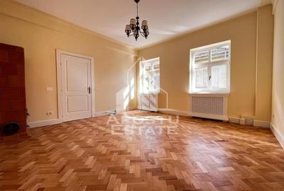 Birou, de 63 mp, în P-ța Unirii - 2